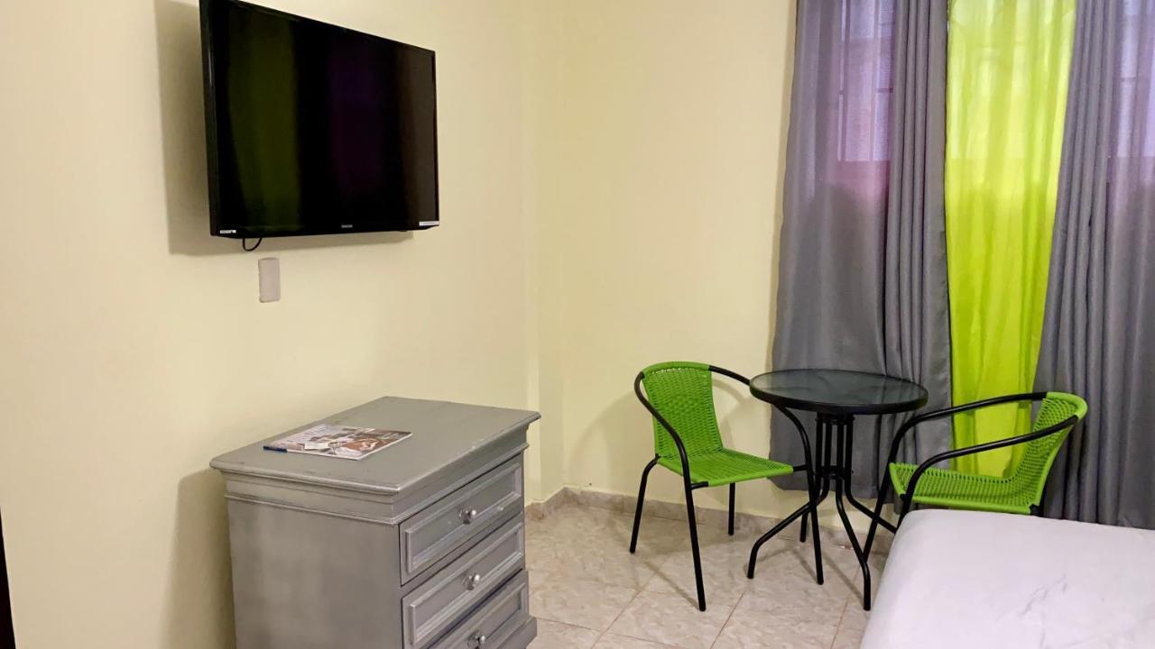 Hotel Maria Bonita Higueey Екстериор снимка